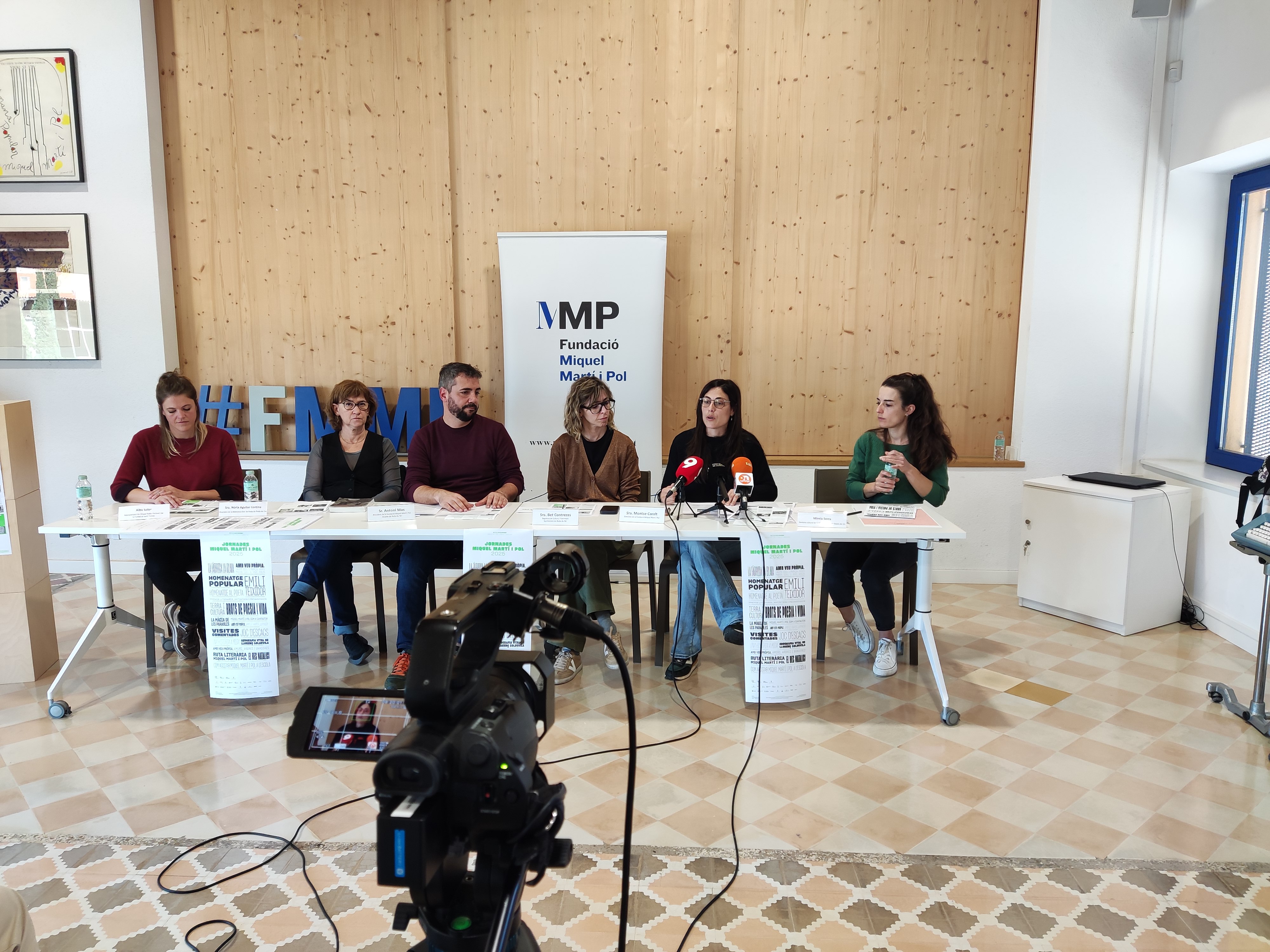 Roda de premsa de presentació de les Jornades MMP 2025, a la seu de la Fundació Miquel Martí i Pol.