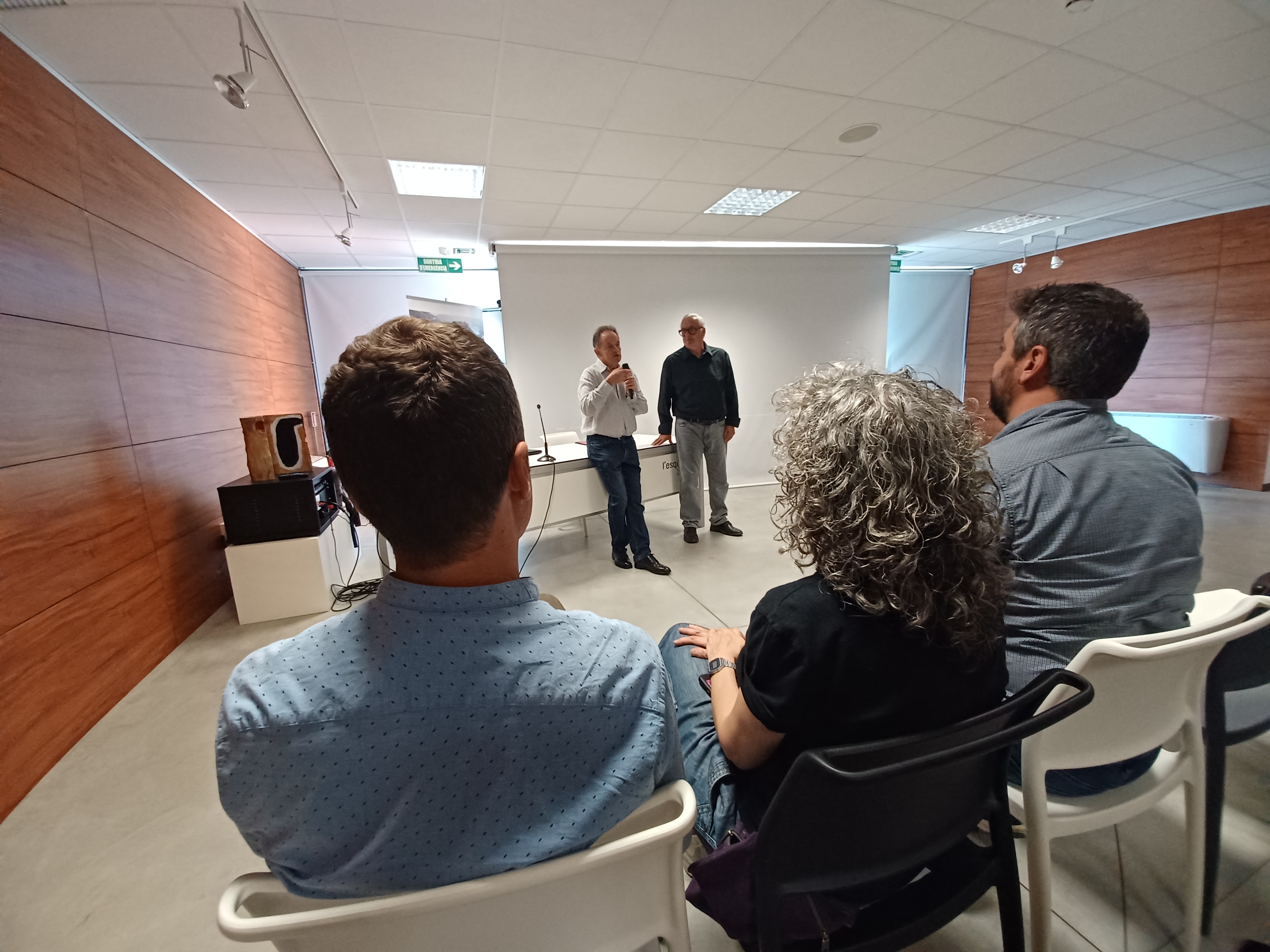 Homenatge a Joan Fradera pels seus 30 anys de dedicaci&oacute; a l'observaci&oacute; meteorol&ograve;gica