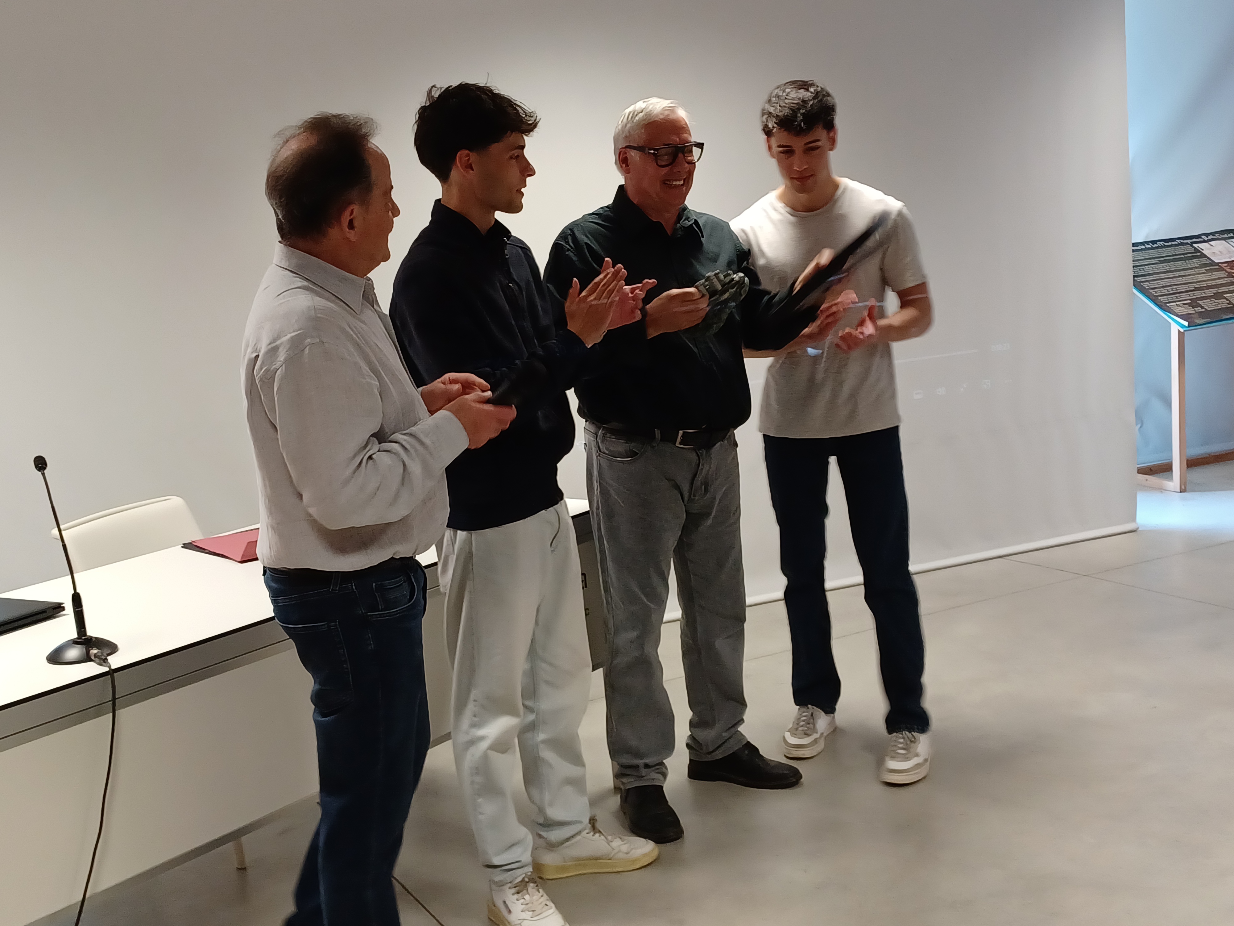 Homenatge a Joan Fradera pels seus 30 anys de dedicaci&oacute; a l'observaci&oacute; meteorol&ograve;gica