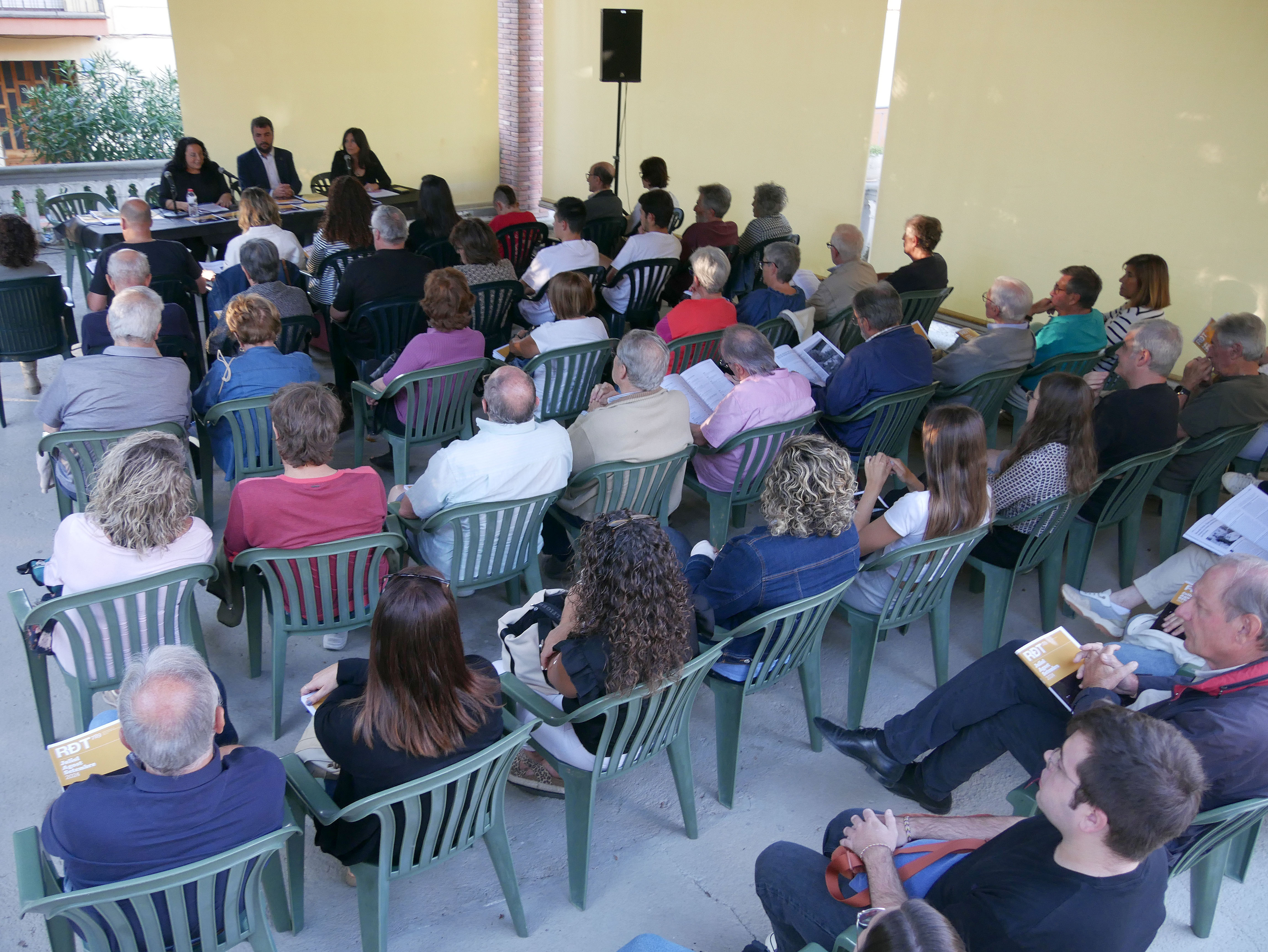 Presentació de l'edició extraordinària de la Revista Roda de Ter de la Festa Major 2024