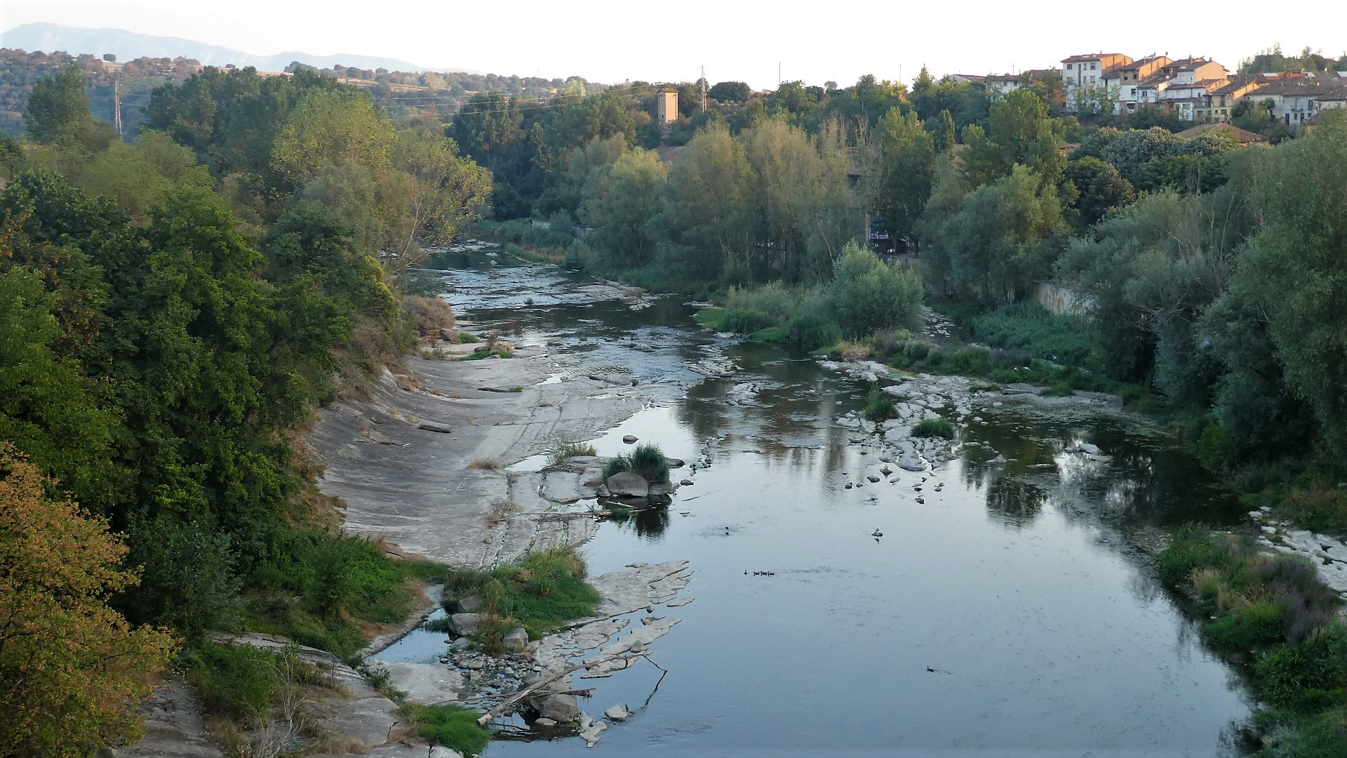 El riu Ter, al seu pas per Roda de Ter. Juliol 2022