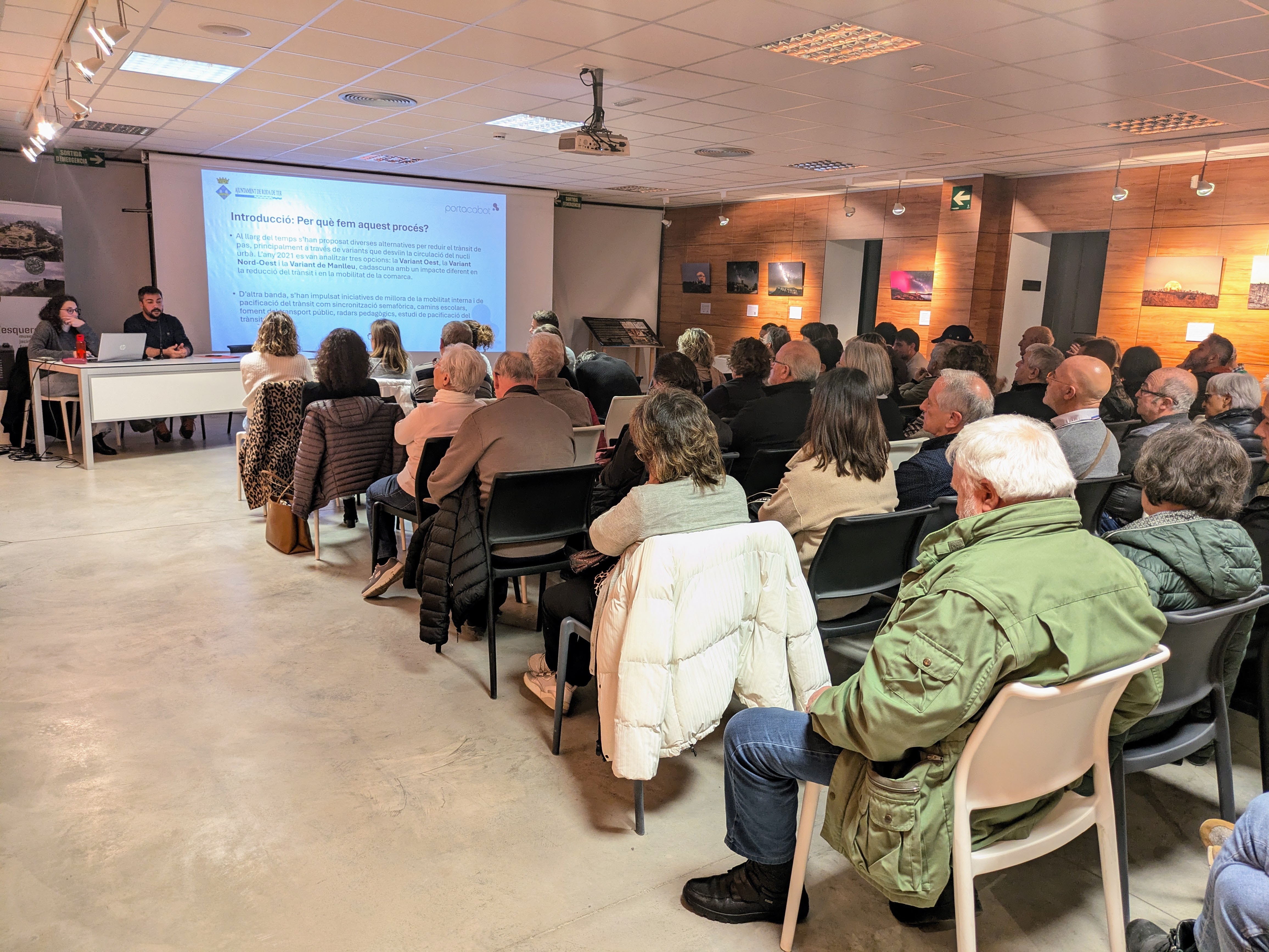 La reunió informativa que va tenir lloc el 19 de novembre al Museu de l'Esquerda.