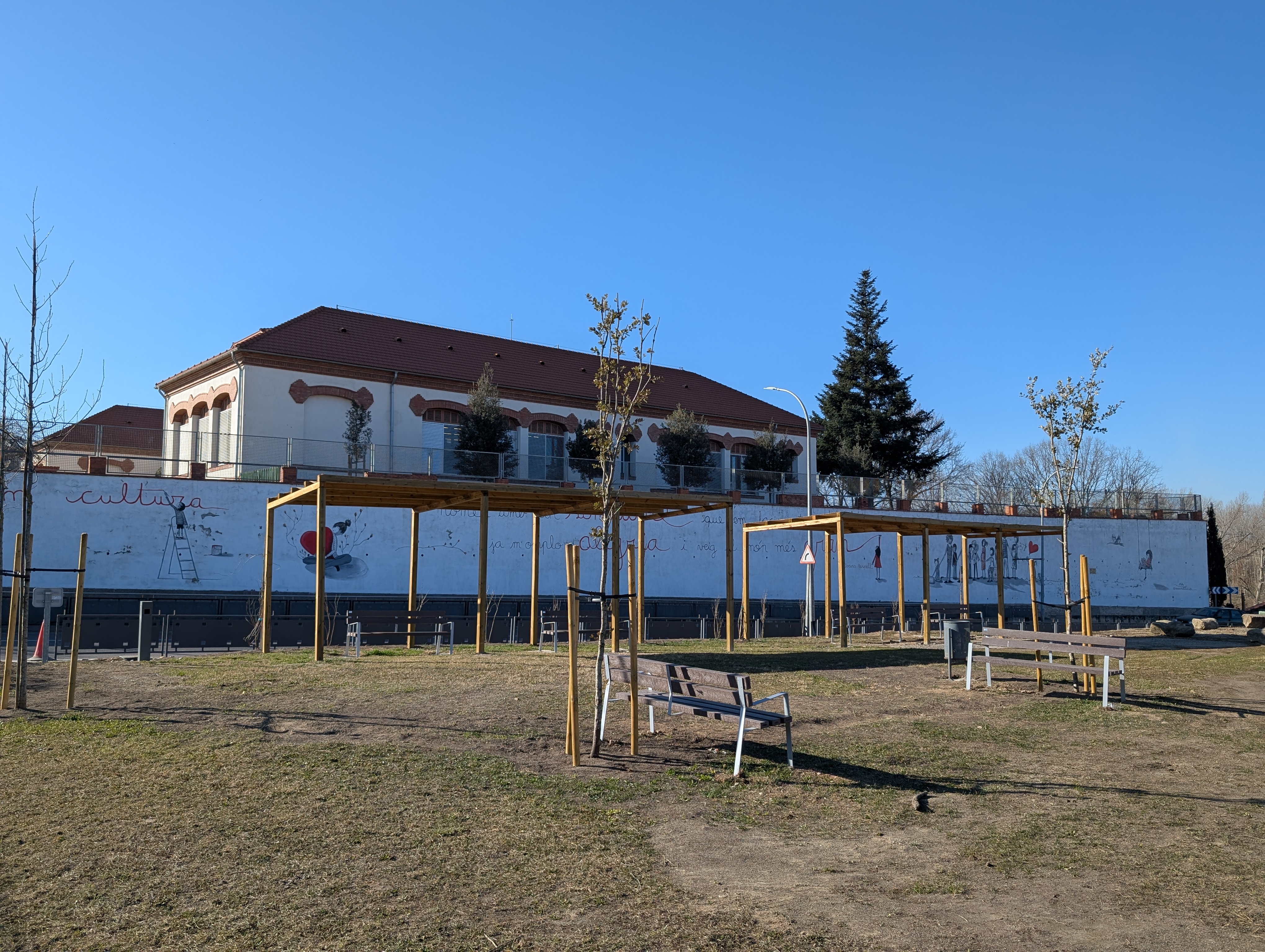 Adequació de noves zones verdes al Call de la Capella i prop de l'Escola Mare de Déu del Sòl del Pont