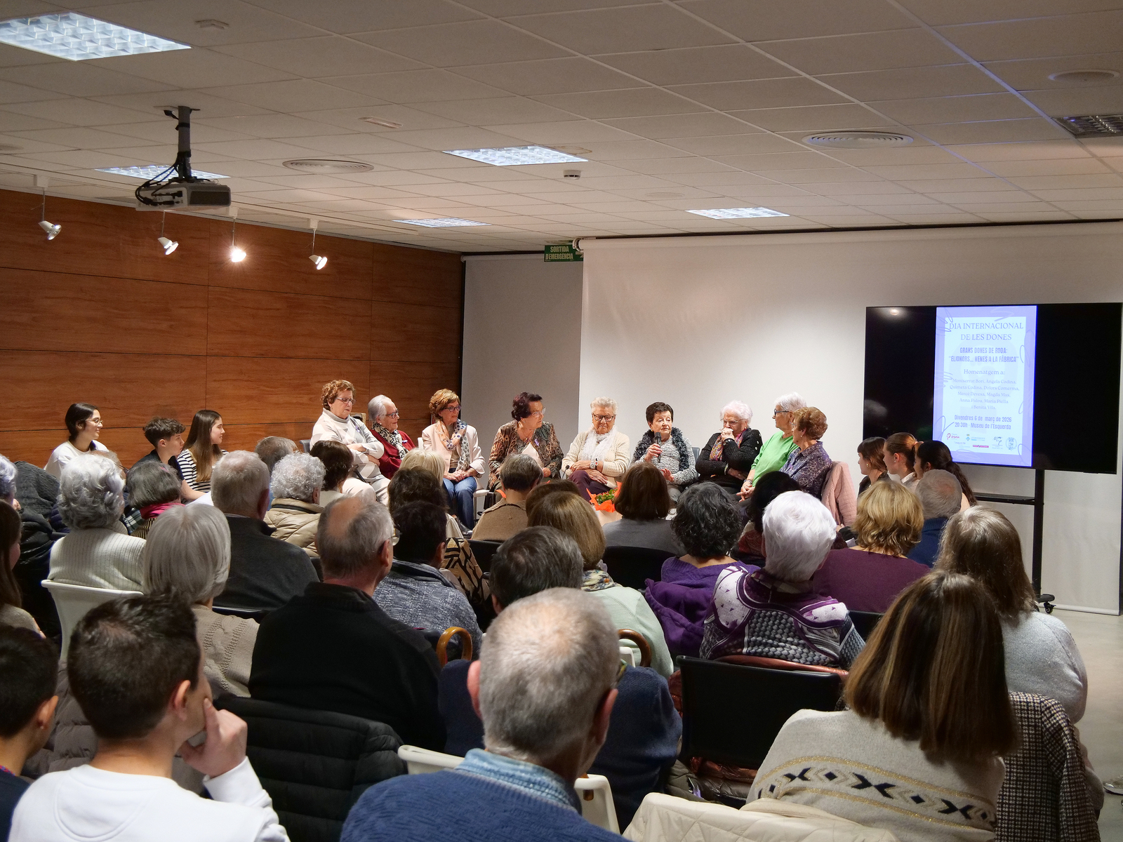 Acte de reconeixement a treballadores de la ind&uacute;stria t&egrave;xtil amb motiu del 8M