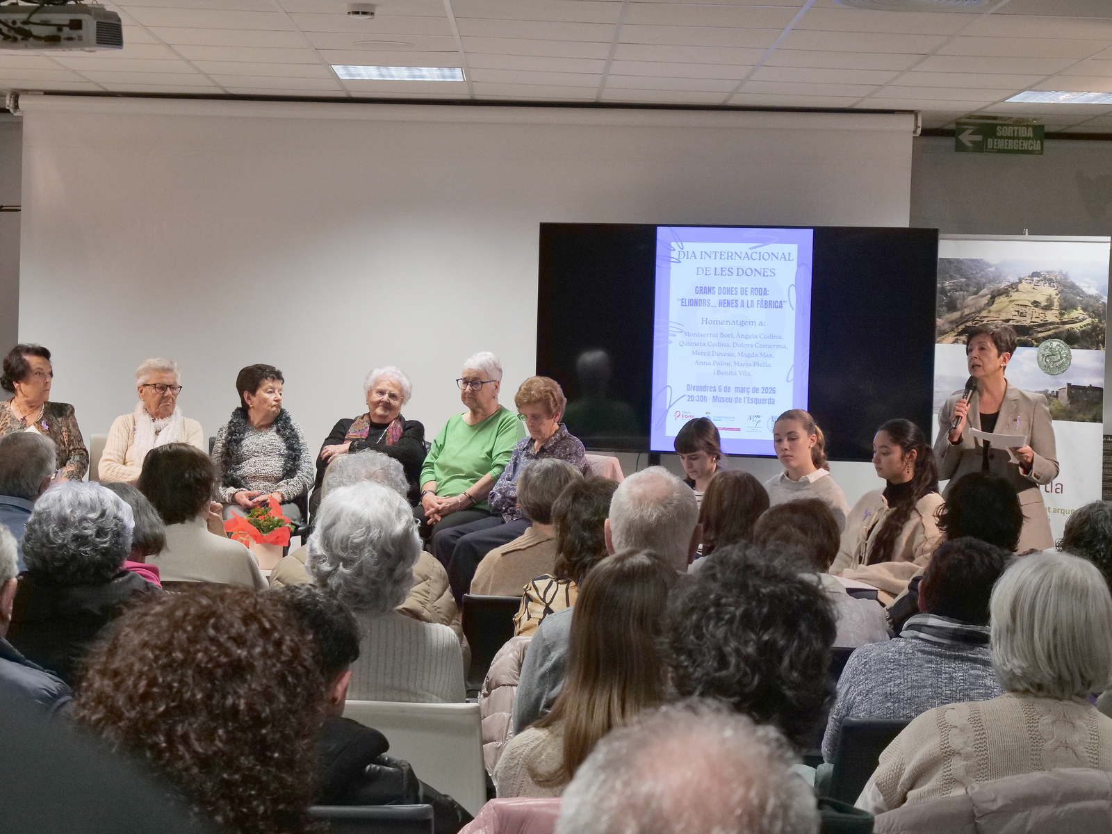 Acte de reconeixement a treballadores de la ind&uacute;stria t&egrave;xtil amb motiu del 8M