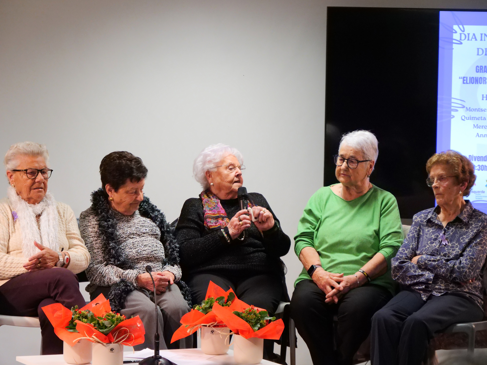 Acte de reconeixement a treballadores de la ind&uacute;stria t&egrave;xtil amb motiu del 8M