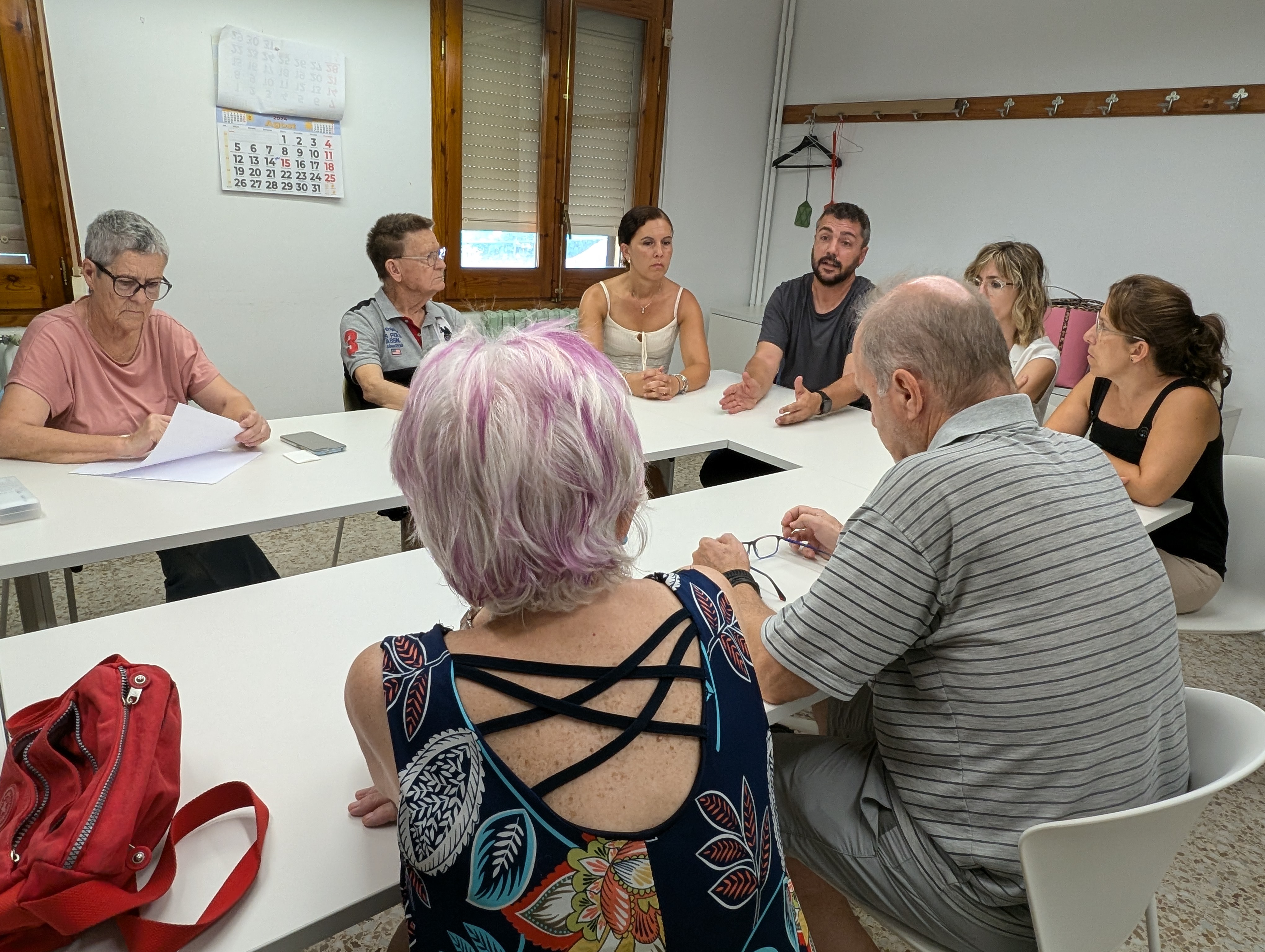 Roda de Ter avalua els danys causats per l'incendi a la porxada i treballa per encabir temporalment les activitats en altres espais