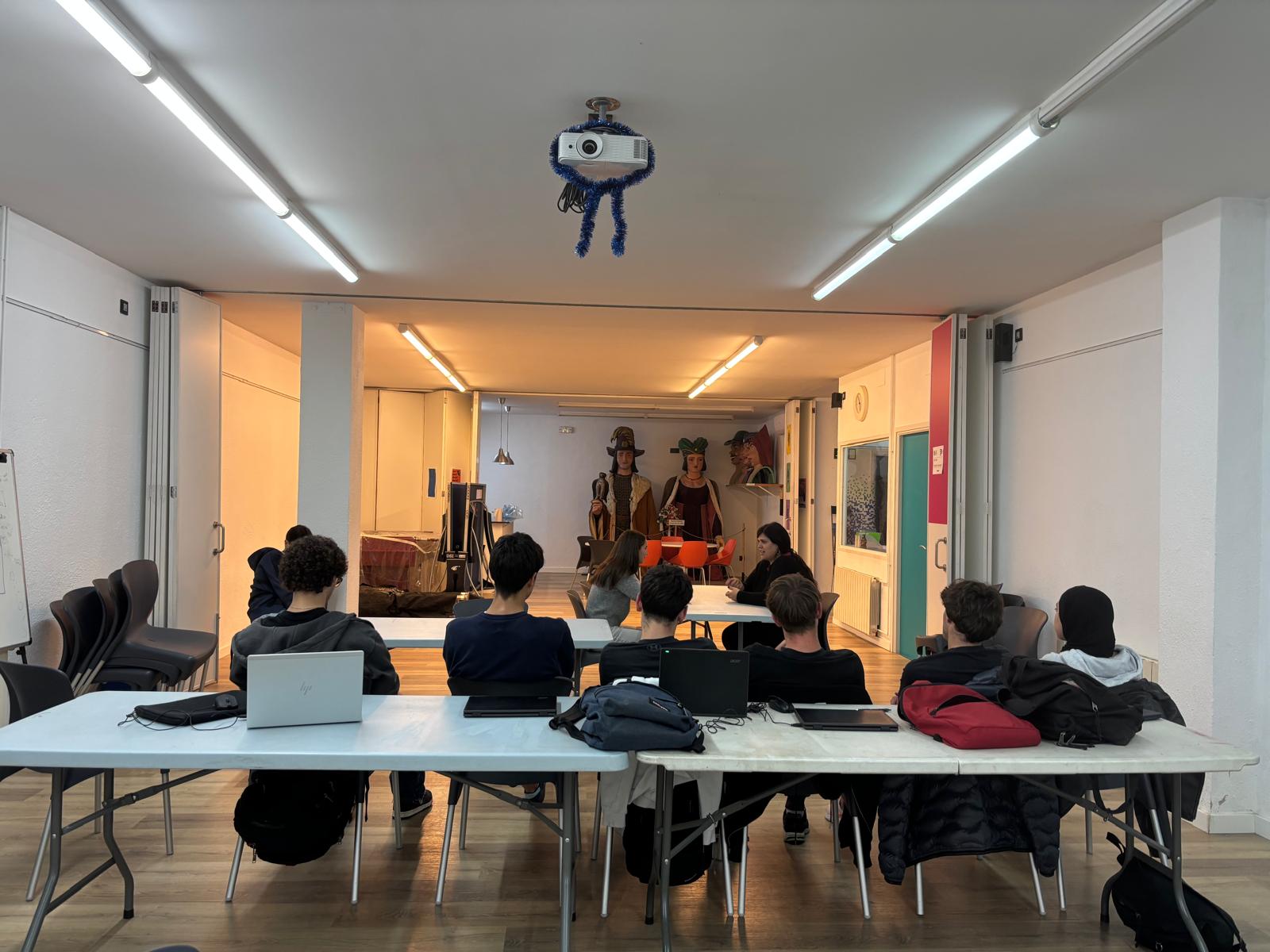 Deu joves de Roda participen en el 7è Speed Dating per trobar feina